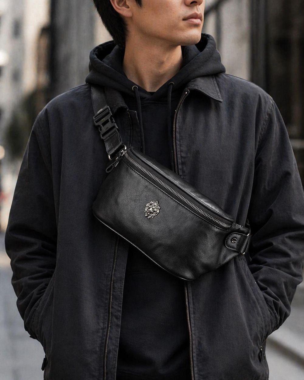 Genuine Leather Fanny Pack detail photo 3