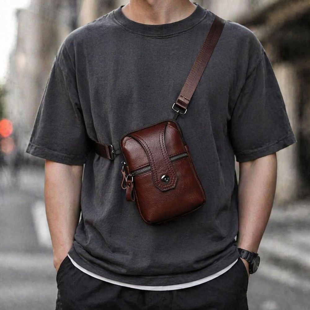 Men's Cowhide Leather Waist Bag detail photo 3