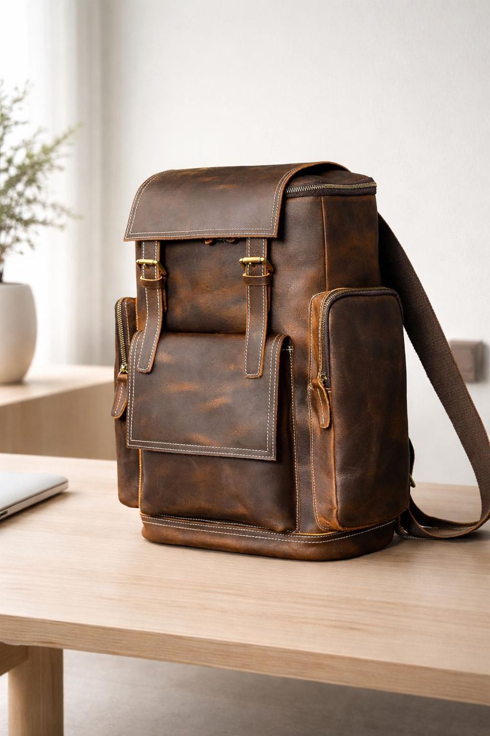 Retro Crazy Horse Leather Men’s Backpack detail photo 2