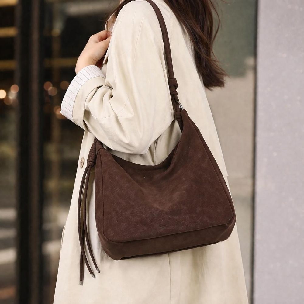 Stylish Women’s Faux Suede Tote Bag – detail photo 4