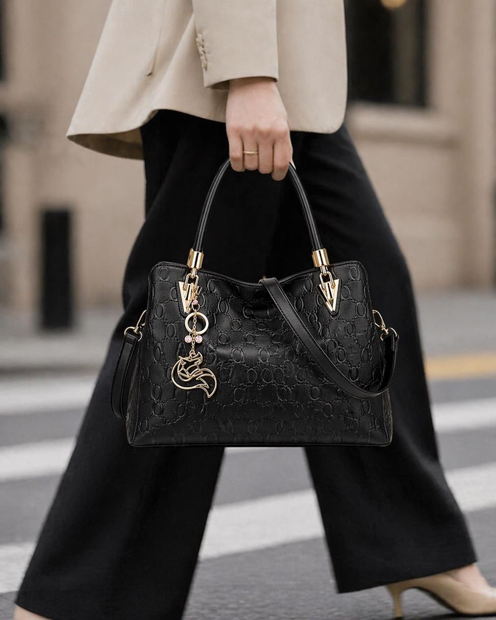 Women Cowhide Split Leather Shoulder Bag detail photo 3